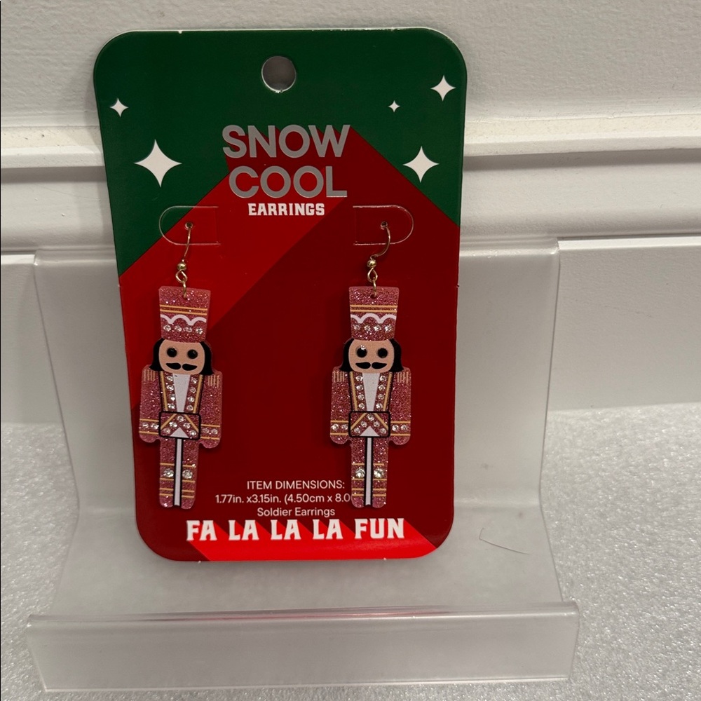 Nutcracker soldier earrings snow cool NWT